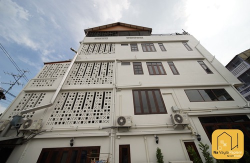 Bangkok Noi Hotel | Na Vayla PaPlern