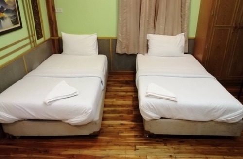 Phayuha Khirim House | Nang Phraya Resort