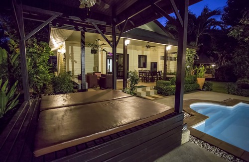 Hua Thanon Villa | Natien Beach Villa (Near Lamai)