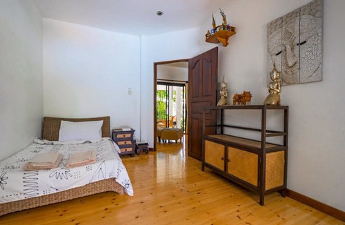Hua Thanon Villa | Natien Beach Villa