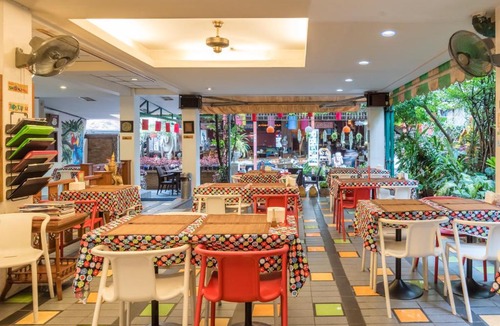 Chana Songkhram Hostel | New Siam 1 Guest House