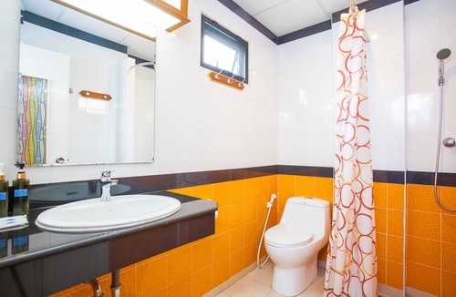 Chana Songkhram Hotel | New Siam Palace Ville