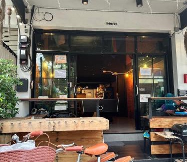 Chang Phueak Hostel | New Warm Light Hostel
