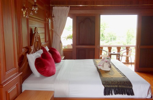 Chong Kham Hotel | Ngamta Hotel