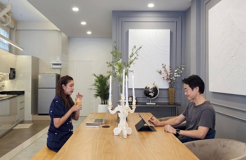 Talat Phlu House | Nice Decorated townhouse in local neighborhood, 10 minutes walk to BTS