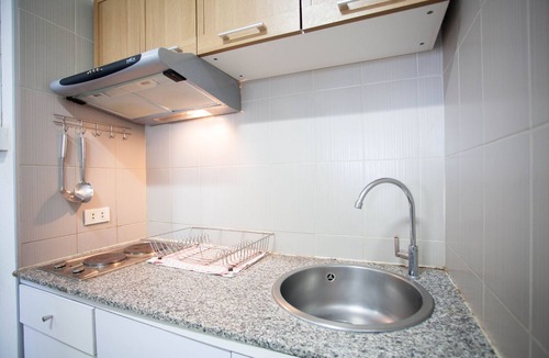 Chang Khlan Apartment | Night Bazaar Road - 40 Sqm - 6th Floor - Work-From-Home w/Fully Fitted Kitchen