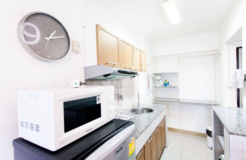 Chang Khlan Apartment | Night Bazaar Road - 40 Sqm - 3rd Floor - Work-From-Home w/Fully Fitted Kitchen