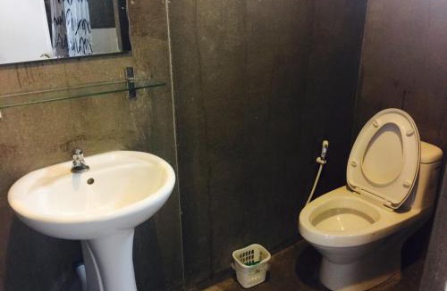 Trang Hostel | Nokhook House