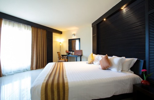 Pak Nam Hotel | Novotel Chumphon Beach Resort