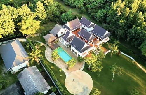 Pa Tan Villa | nPhi Private Villa: Riverside & Pool :Near Old Town,BF,Laundry, Free Pickup