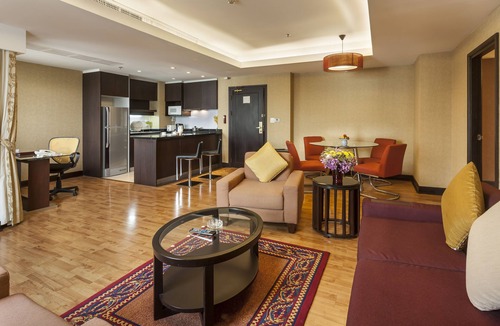 Bangkok Central Business District Apartment | One Bedroom Grand Suite Apartment in the city center (G34)