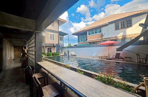 San Kamphaeng Hostel | Ora House