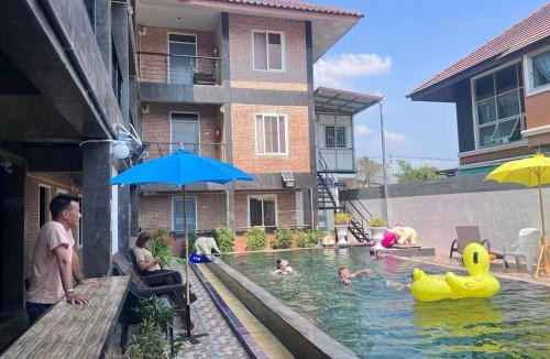 San Kamphaeng Hostel | Ora House