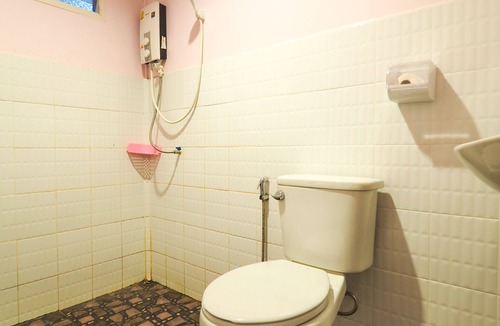Tha Sao Hotel | OYO 75308 Pea Najan Home Resort