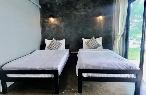 Plai Phraya Hotel | OYO 75530 By the dam cafe and farmstay