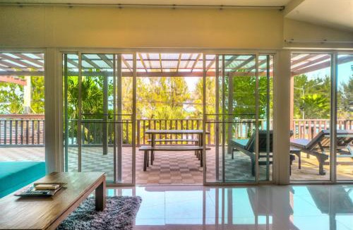 Pak Nam Pran Resort | Palm Beach Resort