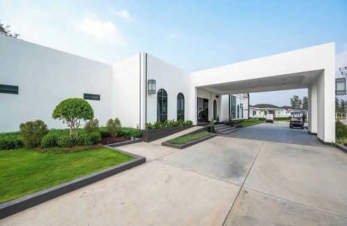 Sam Khok Villa | Pan Ville Resort