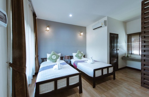 Nong Khai Hotel | Park & Pool Resort