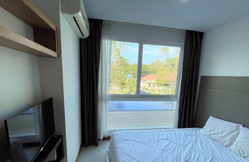Ban Saiyuan Apartment | Peaceful Condo in Rawai, poolside apartment