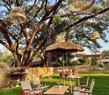 Nong Khai Resort | Peang Tara Cafe & Resort