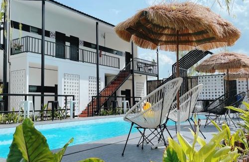 Ratchaburi Hotel | Penguin Villa Resort & Bistro