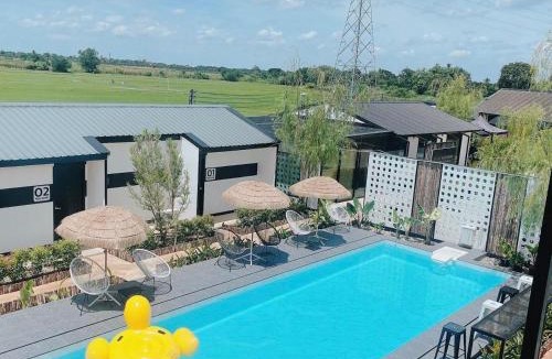 Ratchaburi Hotel | Penguin Villa Resort & Bistro