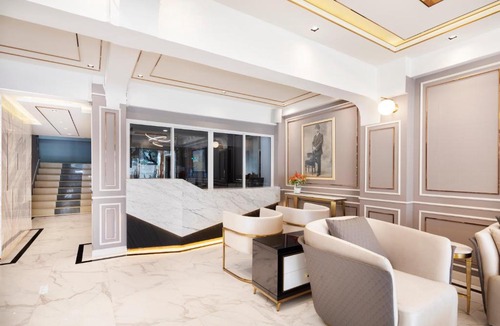 Bang Khae Nuea Hotel | Penyos Residence