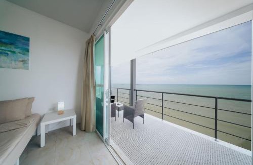 Ban Chang Villa | Phaladise Beach Villa at Phala Beach, Ban Chang