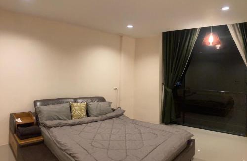 Buriram House | Phornkanok pool villa Friends & Family
