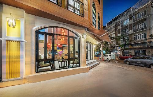 San Chao Pho Suea Hostel | Phra Nakhon Poshtel