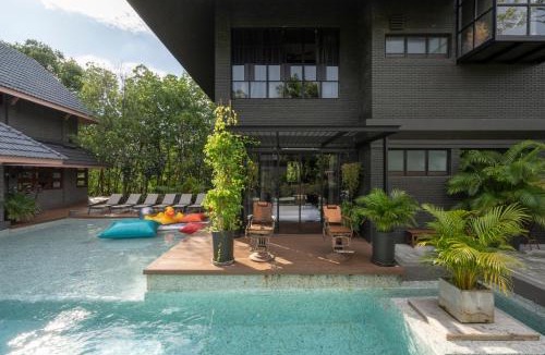 Laem Phak Bia Villa | Phrip Phri Luxury Pool Villas