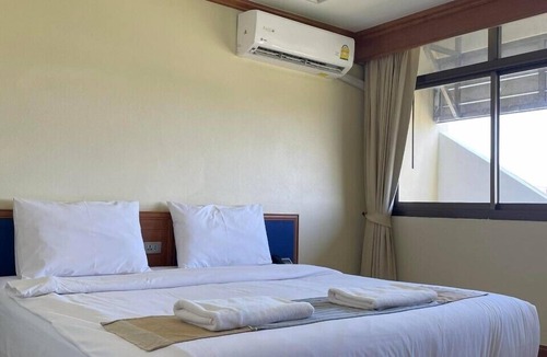 Sakon Nakhon Hotel | Phuphanplace Hotel