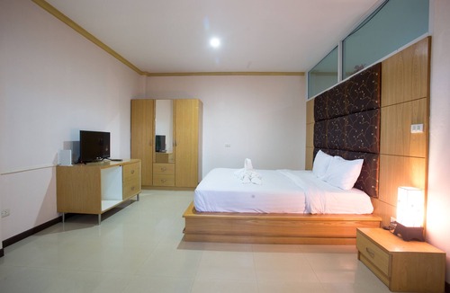 Chaiyaphum Hotel | Phusuay Park View Hotel
