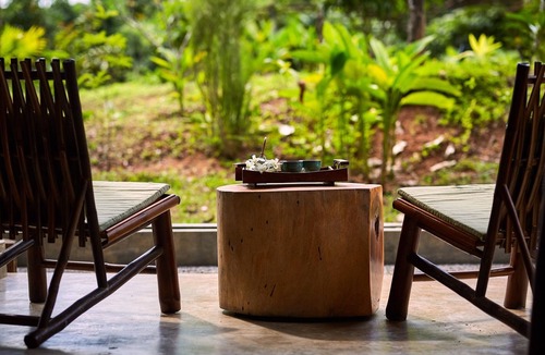 Nang Lae Villa | Pillar room in traditional wooden house