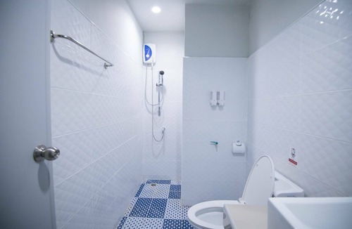 Lop Buri Hotel | PJ Loft Hotel
