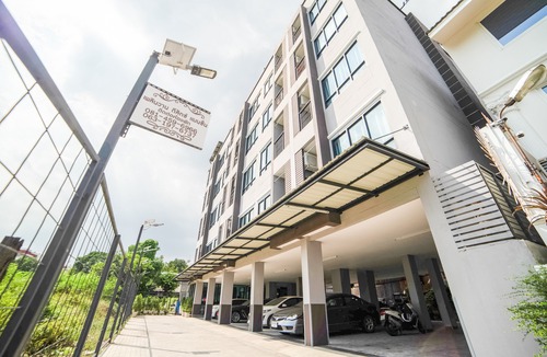 Ladprao Hotel | Plearnwan Deluxe Mansion