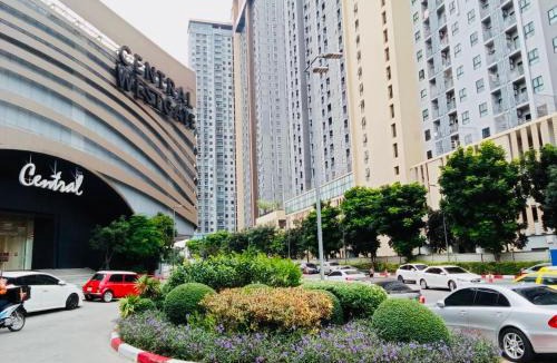 Bang Rak Phatthana Apartment | Plum central westgate@Bangyai