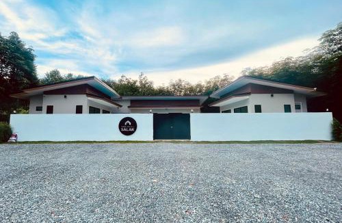 Laem Ngop Villa | Pool Villa at Salak
