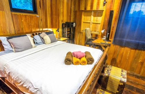 Ko Lanta Old Town Villa | Pool villa on the Andaman ocean