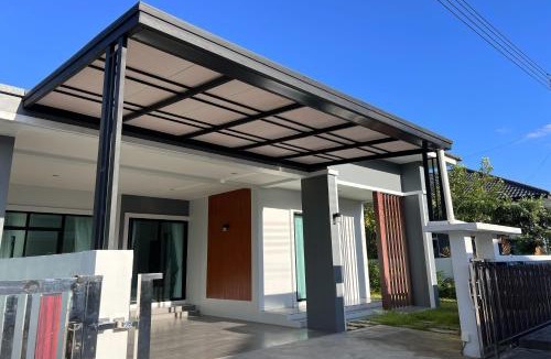 Hat Yai Villa | POOMe House