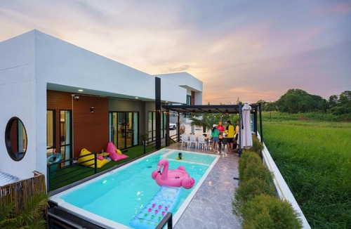 Khum Thong House | pplakepool