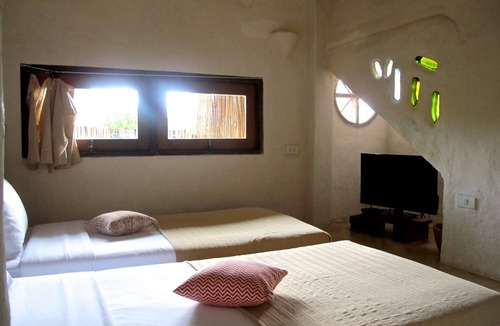 Pak Nam Pran Hotel | Pranberry Earth