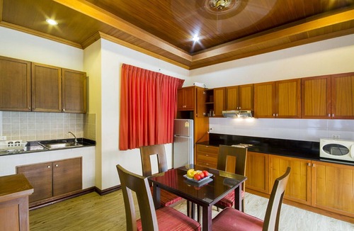 Jomtien Villa | Pratamnak villa near walking street