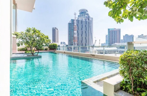 Phra Khanong Nuea Apartment | Premium Suite near BTS Phrakhanong住宅套房 U3