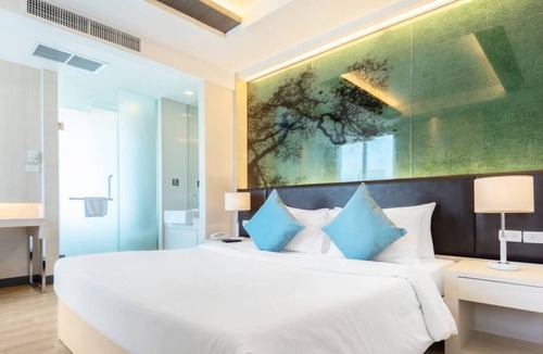 Phra Khanong Nuea Condo | Premium Suite near BTS Phrakhanong住宅套房 U6