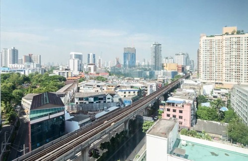 Phra Khanong Nuea Condo | Premium Suite near BTS Phrakhanong住宅套房 U6
