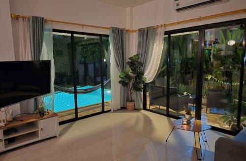 Koh Kaew House | Private Pool & Cinema House