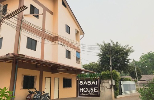 Wat Ket House | Private room Large bed, en-suite bathroom, Kitchen, parking, near night bazaar.