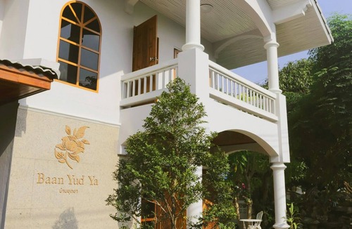 Ayutthaya House | Private garden view house near famous temple