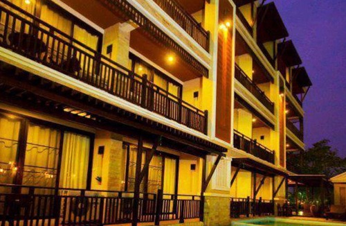 Puk Tian Hotel | Puktien Cabana Beach Resort and Residence